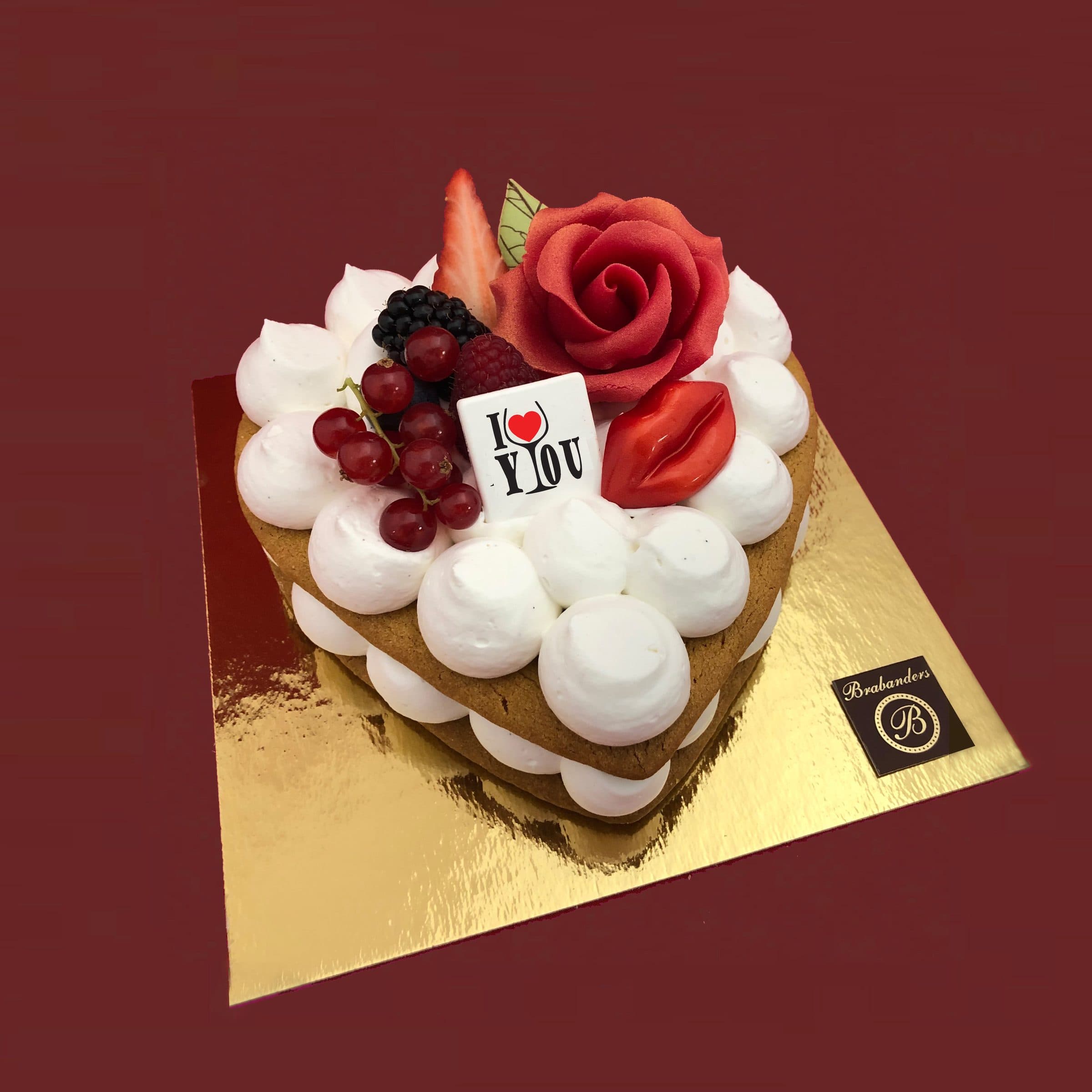 Hartvormige gateau voor Valentijn