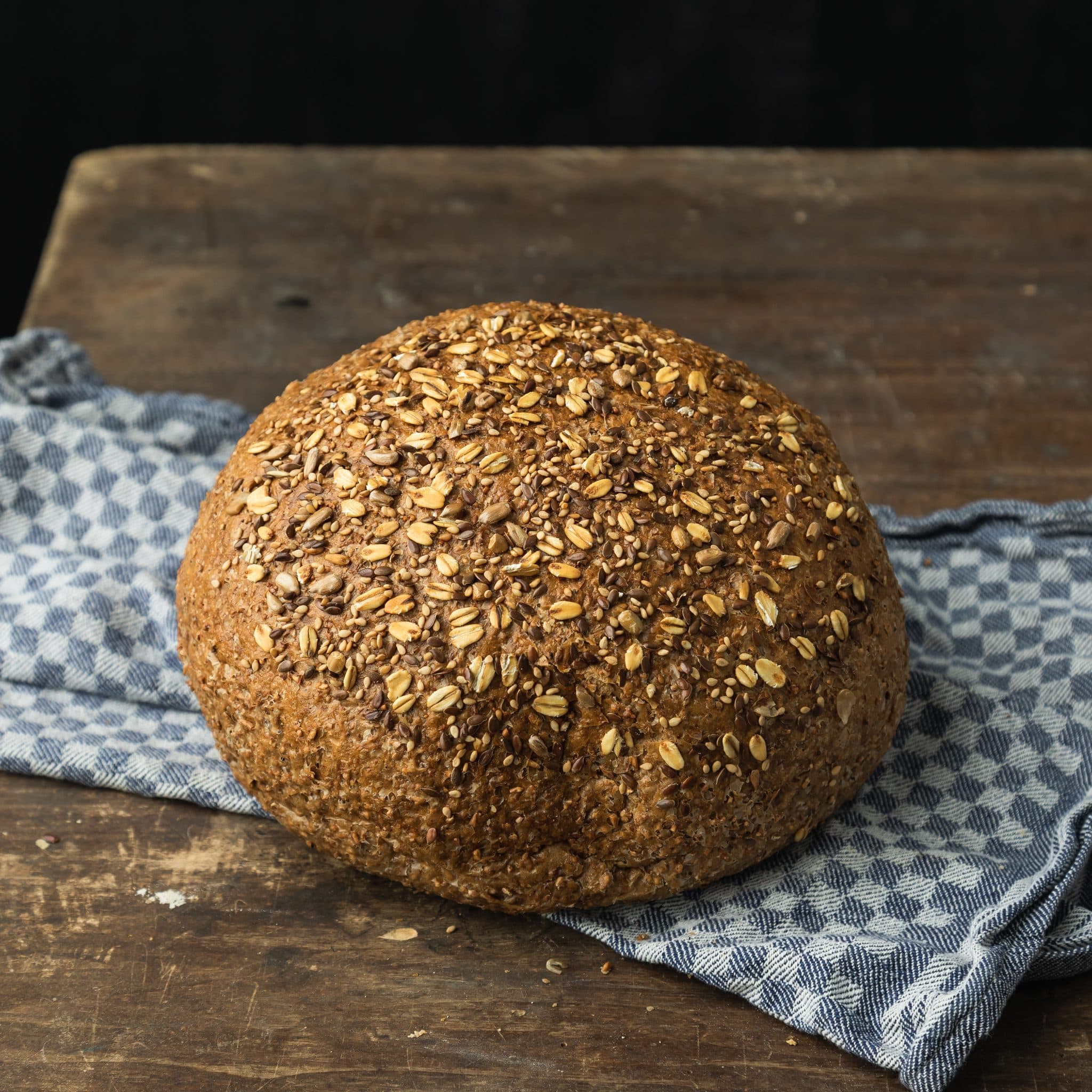 Geburenbrood met zaden